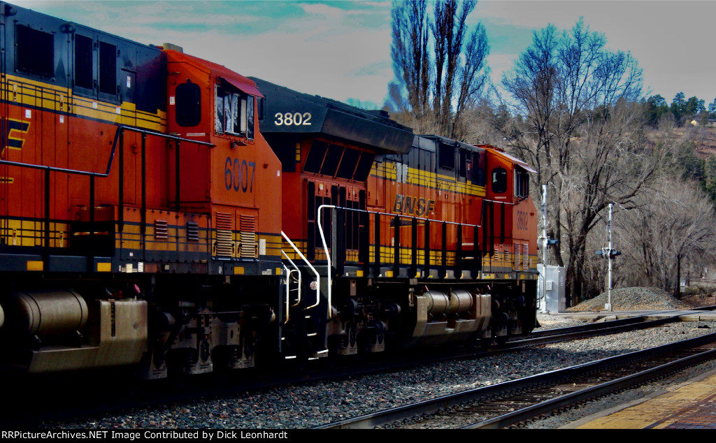 BNSF 3802